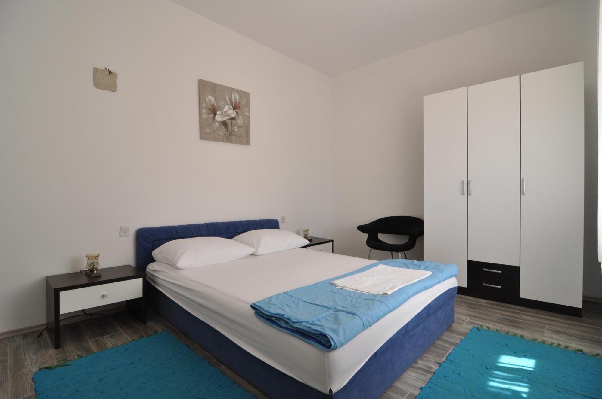 Amico Apartment