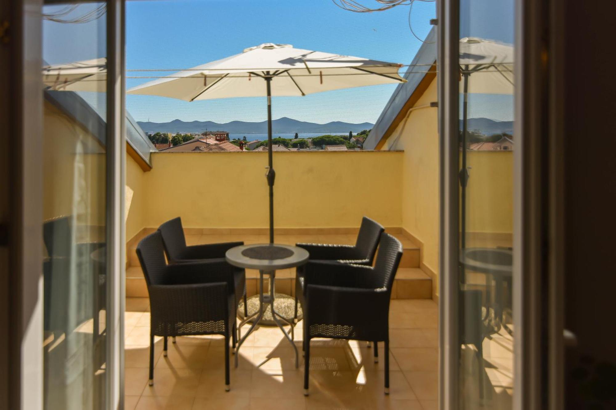 Amico Apartment