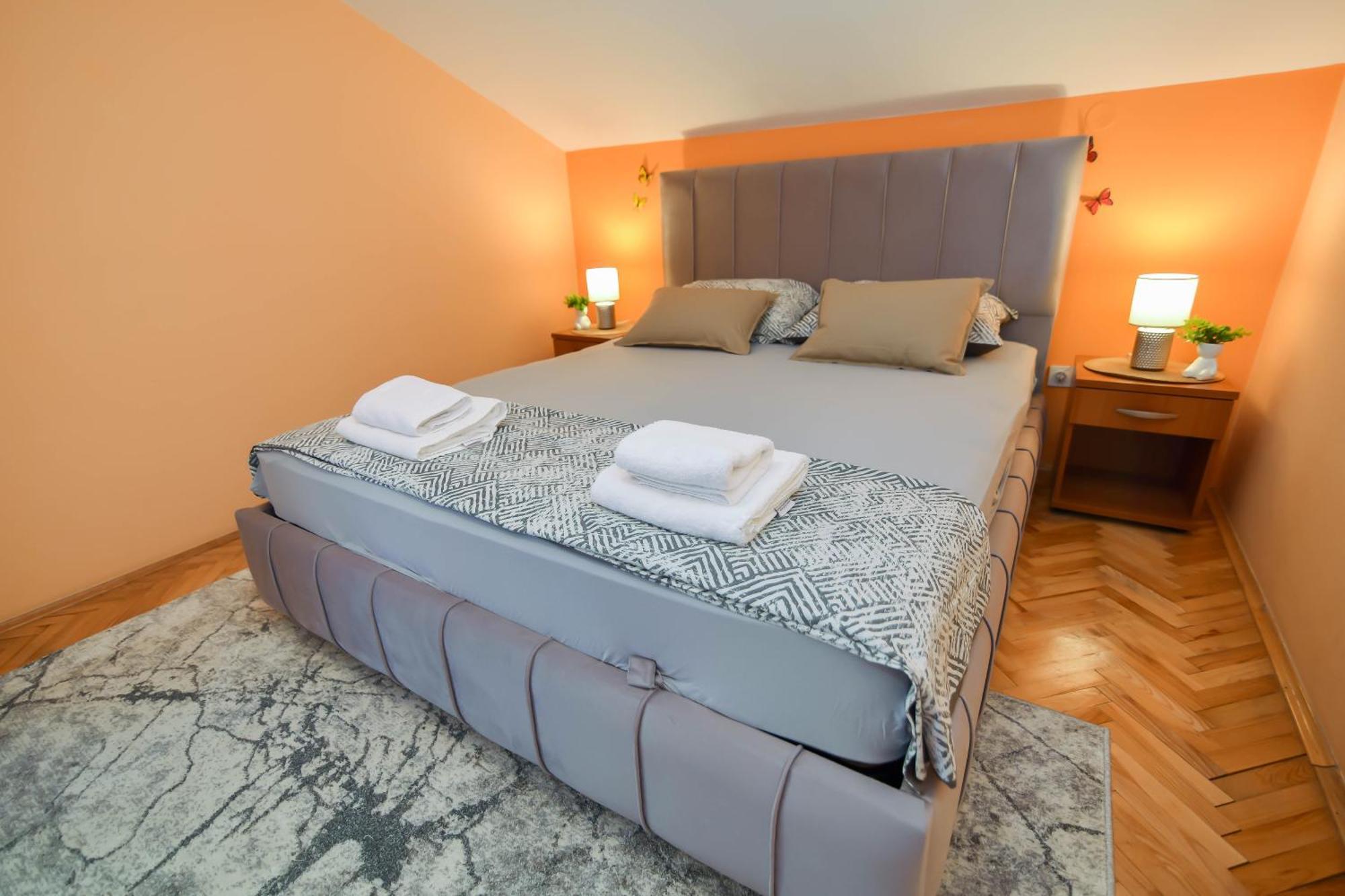 Amico Apartment *