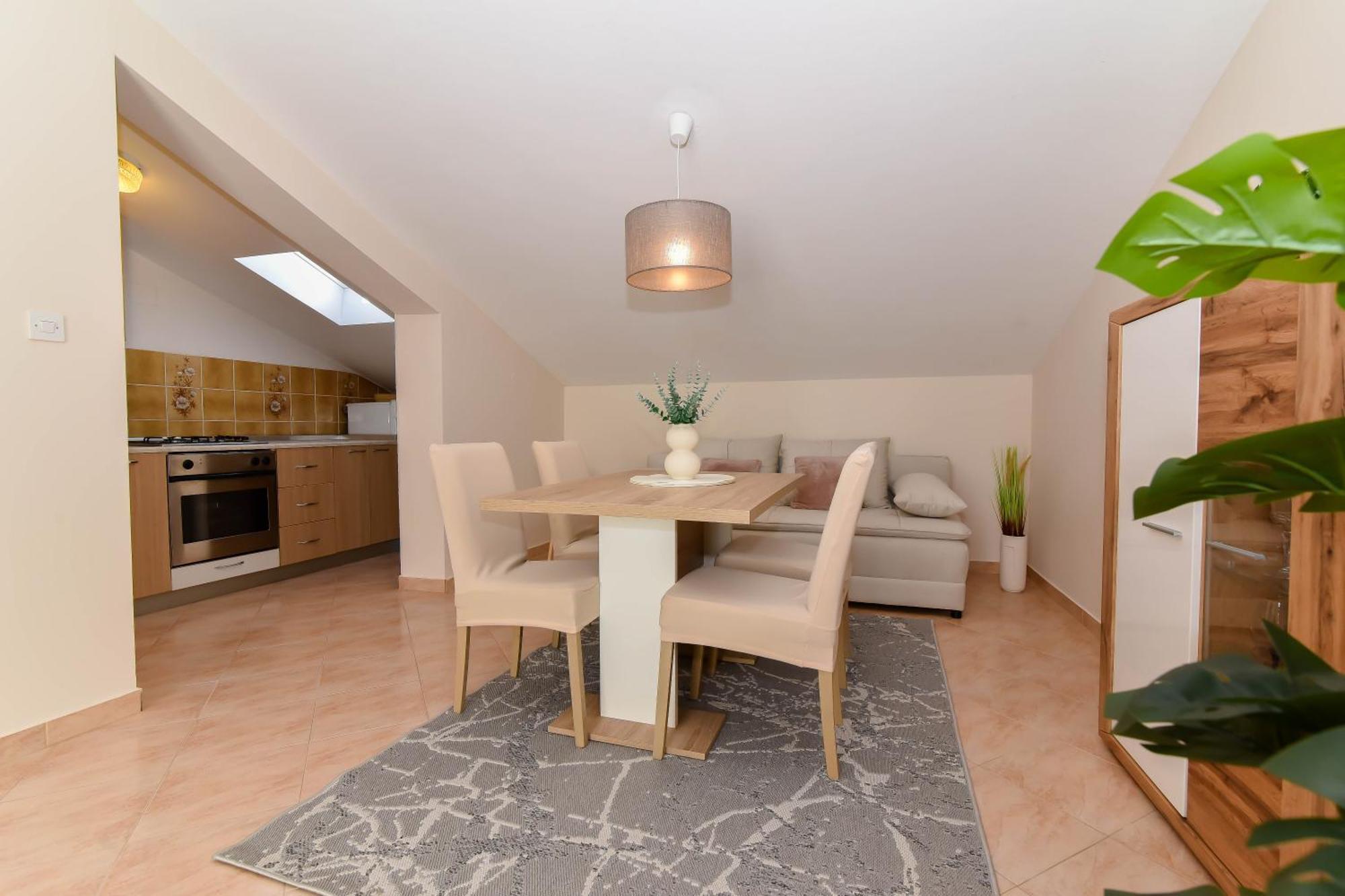 Amico Apartment *