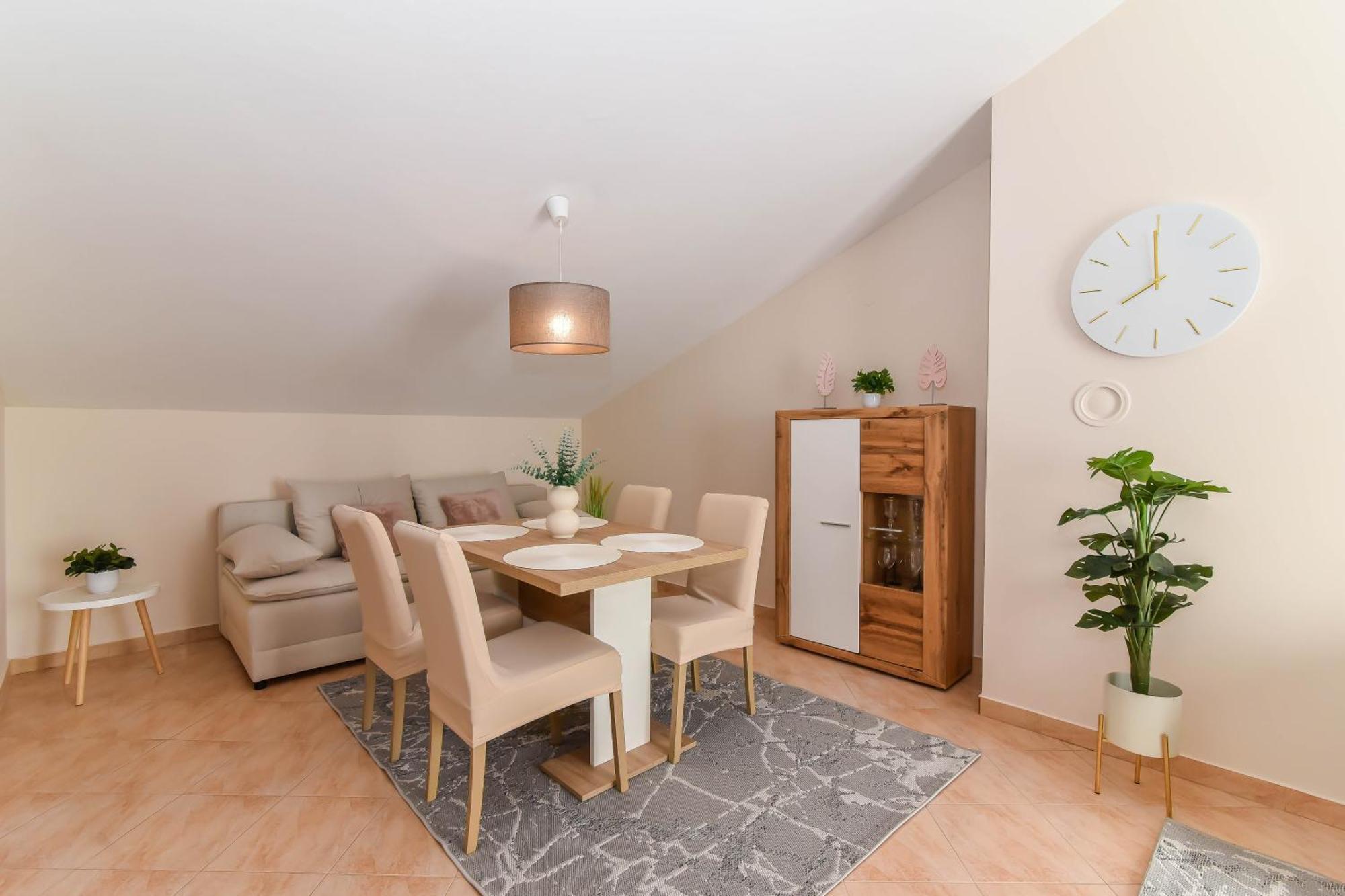 Amico Apartment